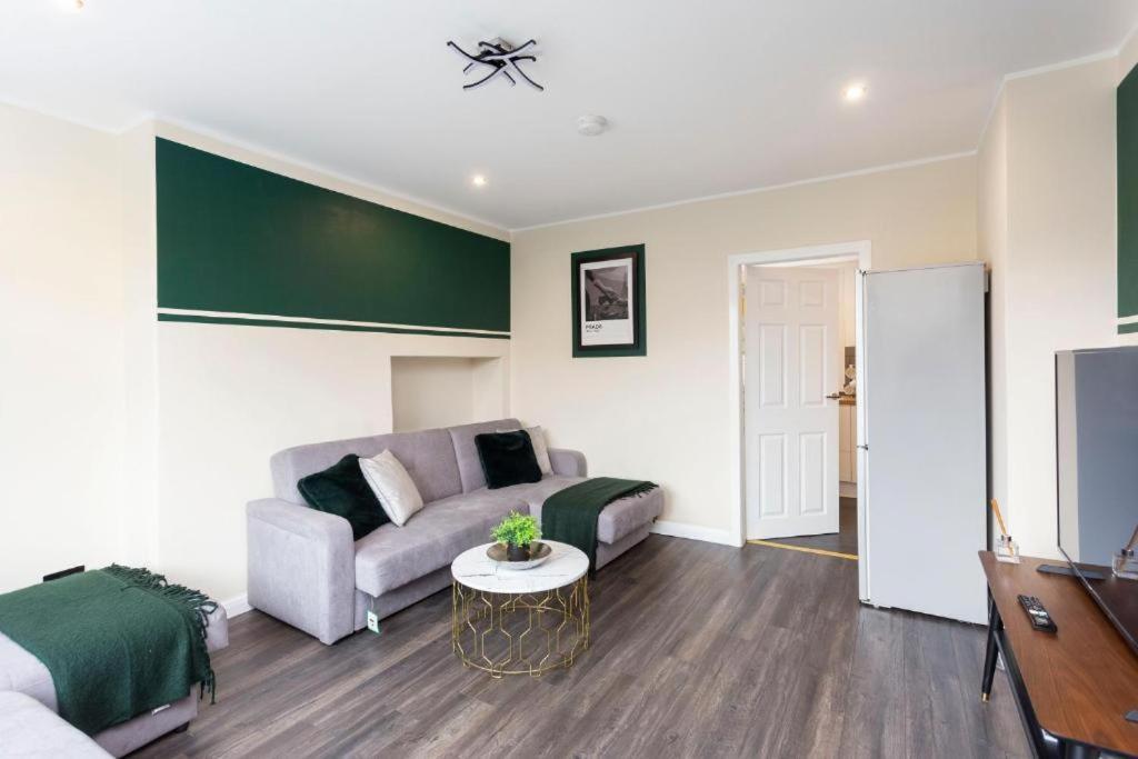 Stylish 3 Bed Edinburgh Abode - Parking And Garden Villa Exterior foto