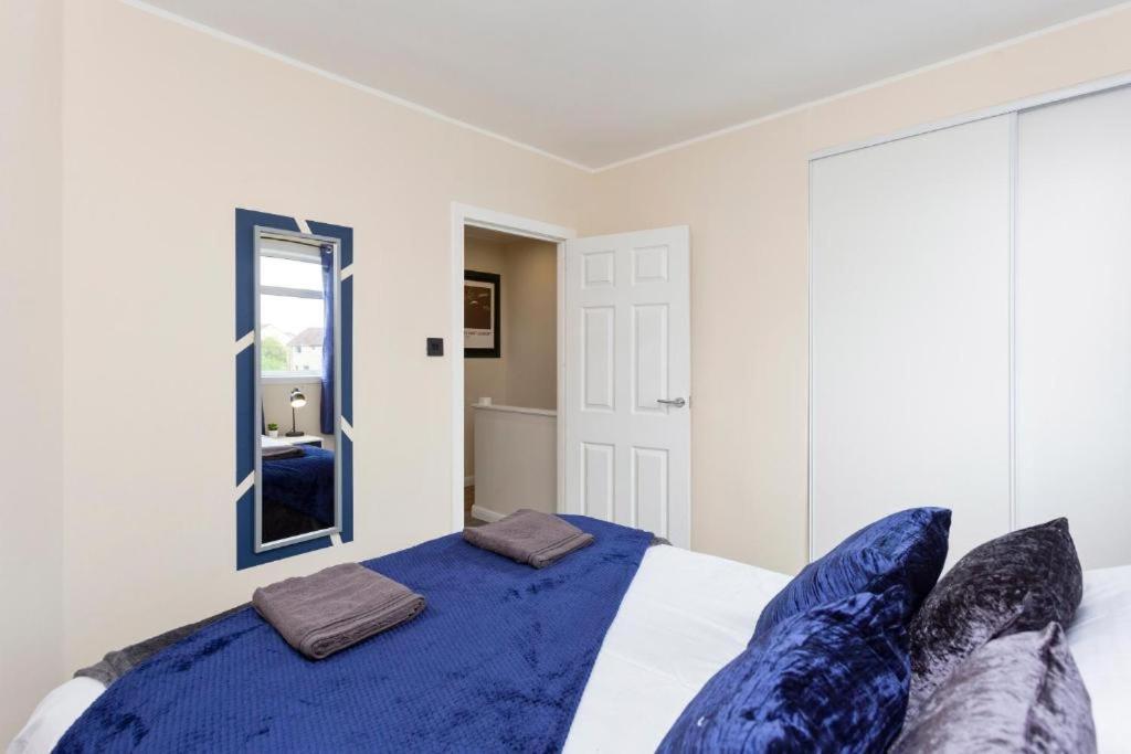 Stylish 3 Bed Edinburgh Abode - Parking And Garden Villa Exterior foto