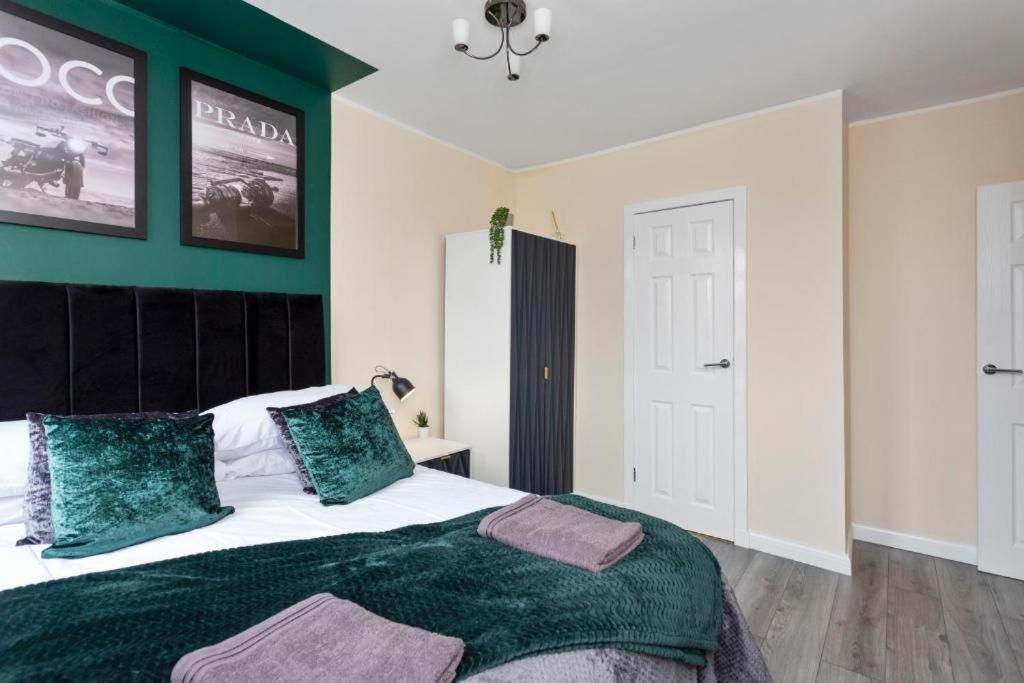 Stylish 3 Bed Edinburgh Abode - Parking And Garden Villa Exterior foto