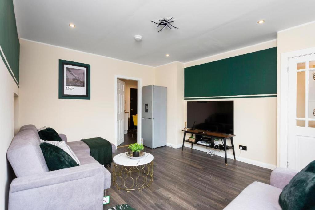 Stylish 3 Bed Edinburgh Abode - Parking And Garden Villa Exterior foto